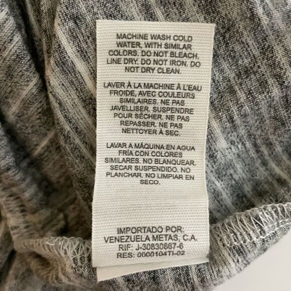 Garage Maxi Skirt in Heather Gray with Side Slits Size Extra Small. - Picture 7 of 7